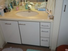 明るく清潔感があり、収納量◎の洗面化粧台に 明るく清潔感があり、収納量◎の洗面化粧台に